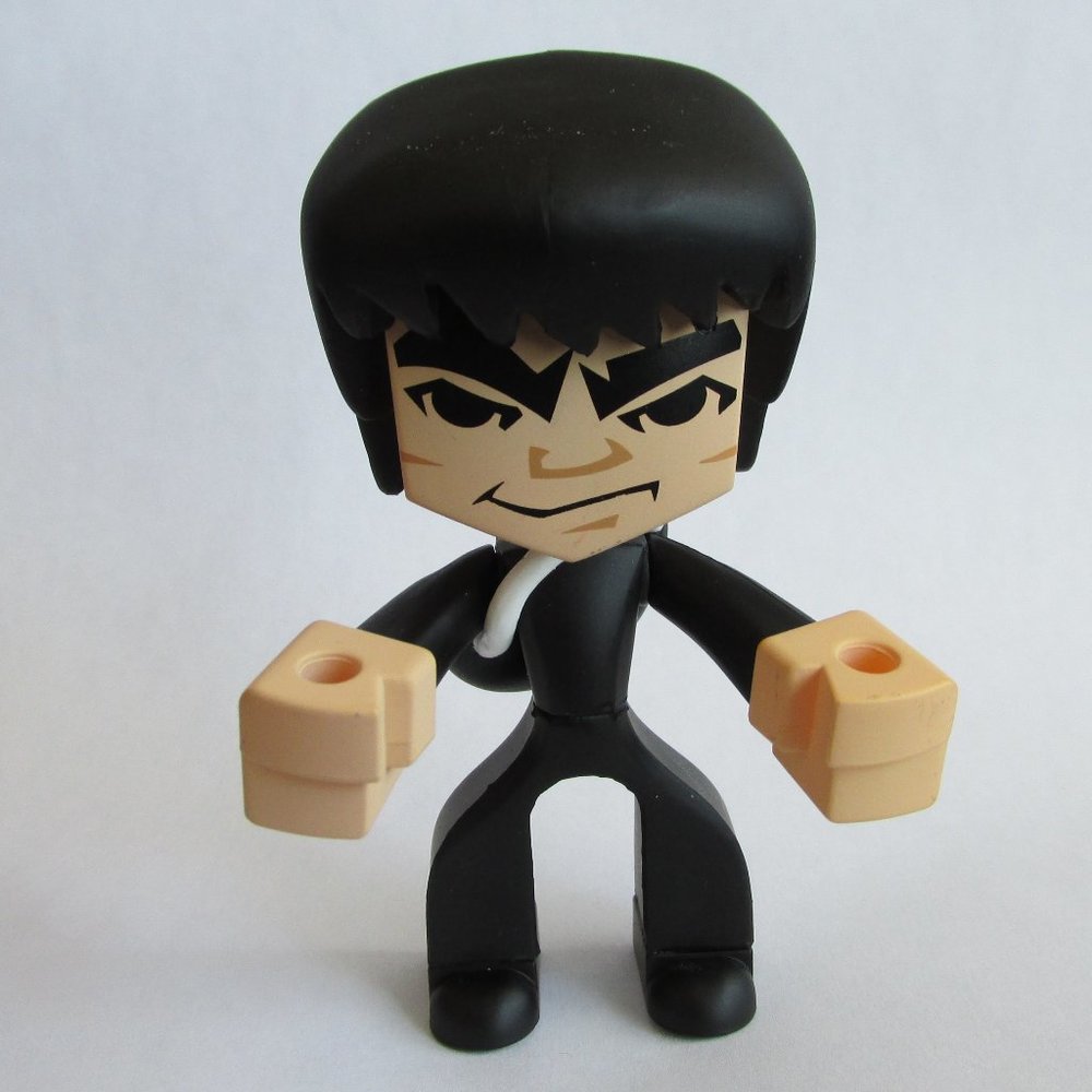 Rare Bruce Lee Vinyl Figure Round 5 Temple of Kung Fu From 2012 No Box